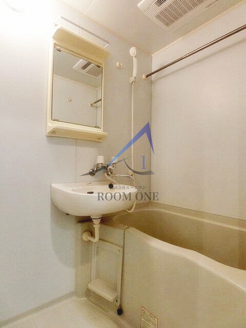 バス・シャワールーム　お風呂です。