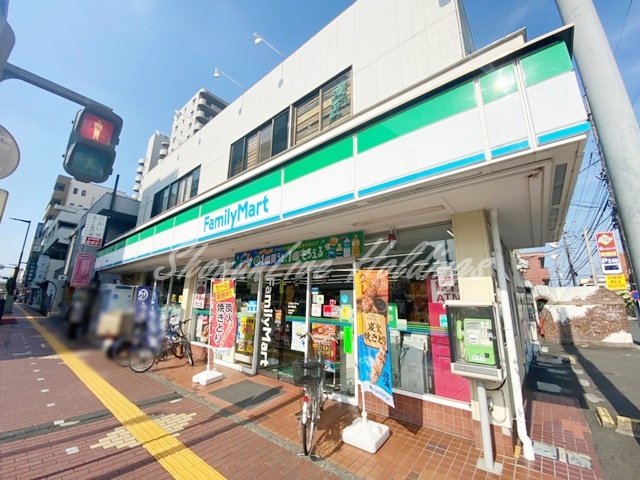 コンビニ　ファミリーマート 厚木旭町店（コンビニ）まで399m