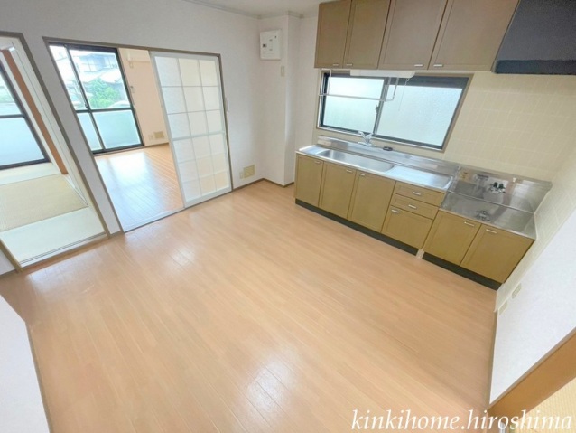 居室・リビング　写真は別のお部屋です。※現況を優先