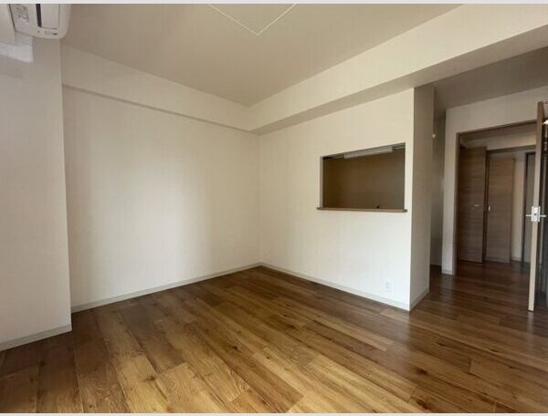 居室・リビング　初期費用分割可★ご希望の場所まで無料送迎サービス付♪