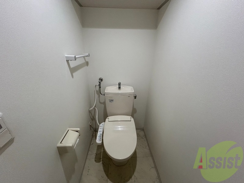トイレ　トイレです。ウォシュレット付を探している方、おすすめです。