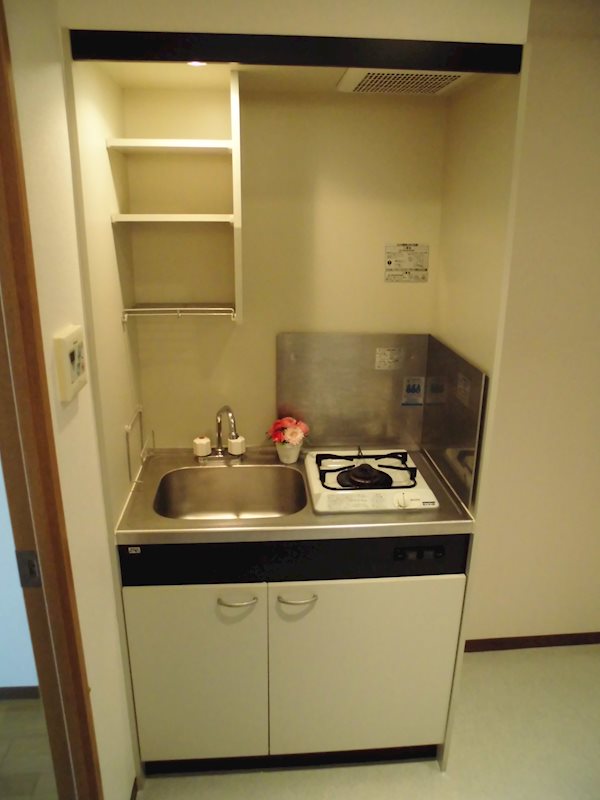 キッチン　※同タイプの他のお部屋です
