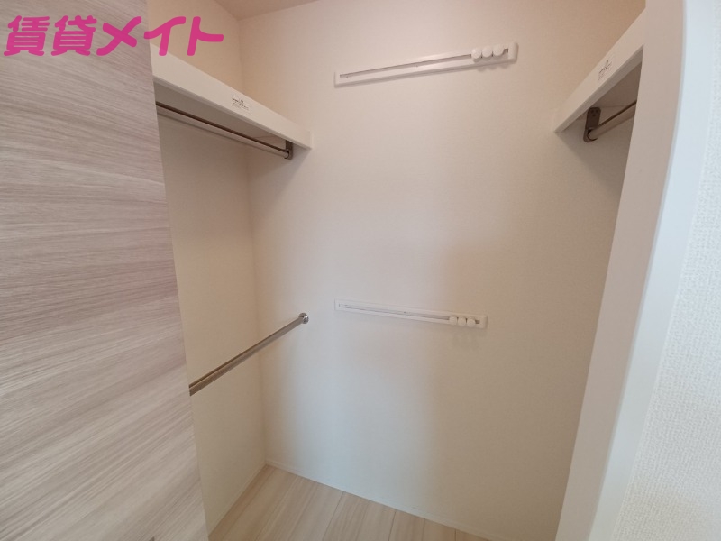 収納　同物件別部屋参考写真です。