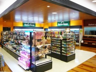 コンビニ　リーベンハウス芝公園ファーストビル店（コンビニ）まで253m
