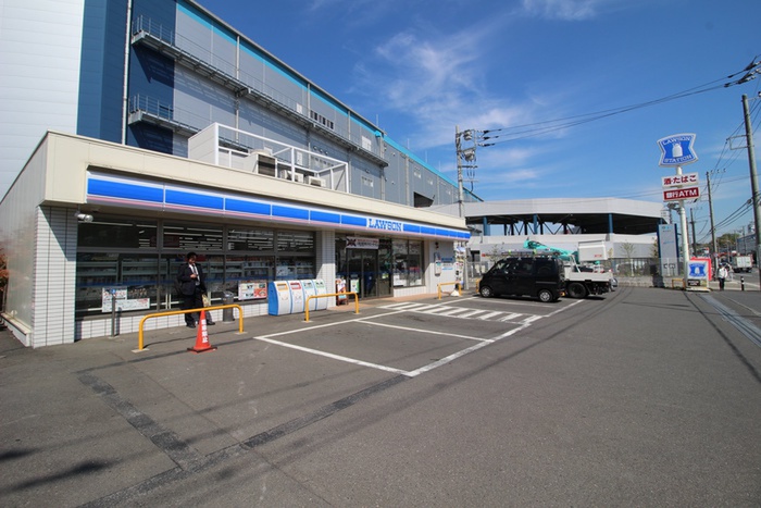 コンビニ　ローソン緑上山一丁目店（コンビニ）まで500m