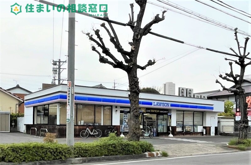 コンビニ　ローソン中岡崎店（コンビニ）まで842m
