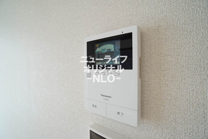 セキュリティ　室内から来訪者を確認できるTVモニターホン付で安心です☆