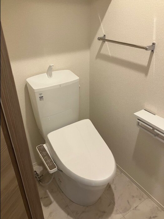 Clashist平野西East 101のトイレ写真
