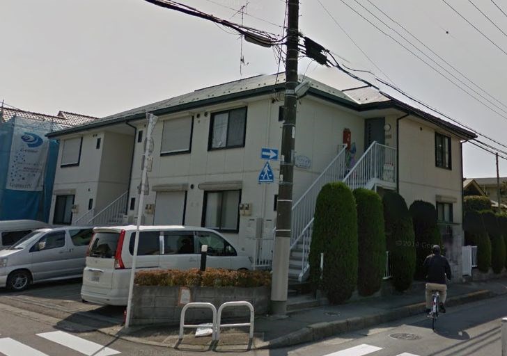建物外観　南東向きで陽当たり良好です。