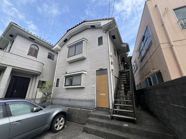 建物外観　駐車場付きの物件です！