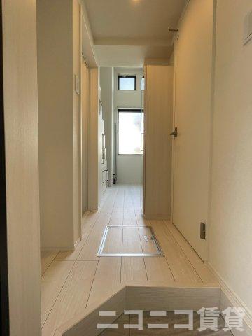 玄関　別号室イメージの為、現状を優先致します。