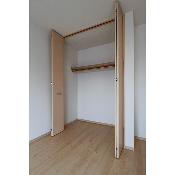 収納　同じ建物の別のお部屋