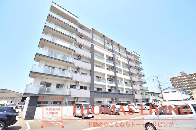 建物外観　粕屋町でのお部屋探しは、トーマスリビング粕屋店へご相談下さい