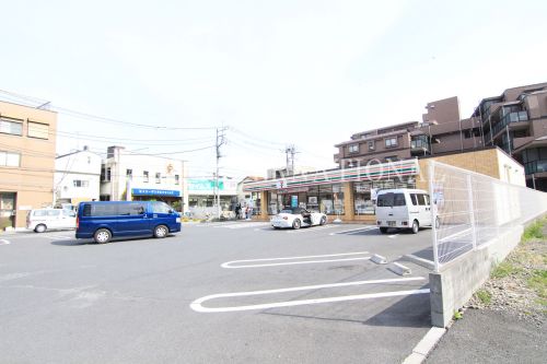 コンビニ　セブンイレブン足立扇３丁目店（コンビニ）まで366m