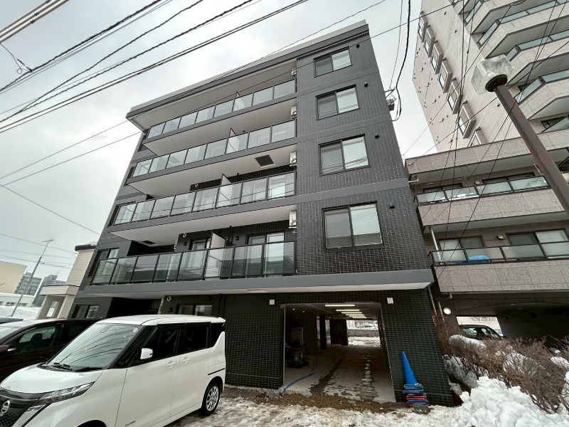 建物外観　札幌市東区北三十六条東「メニーズコート栄南プレミア」