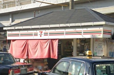 コンビニ　セブンイレブン京急ＳＴ小島新田店（コンビニ）まで113m