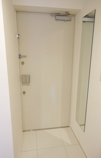 玄関　※写真は同タイプ住戸です。