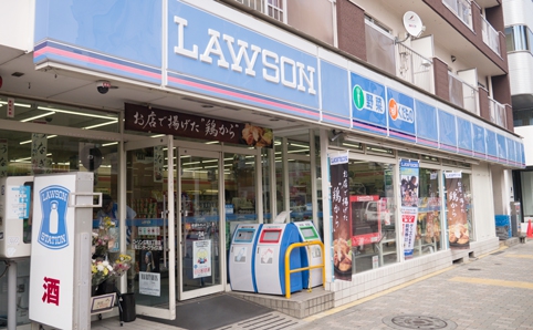 コンビニ　ローソン 渋谷幡ヶ谷一丁目店（コンビニ）まで332m