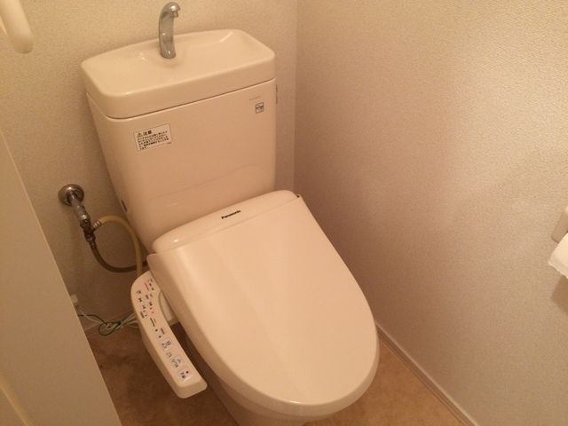 トイレ　別号室の画像です