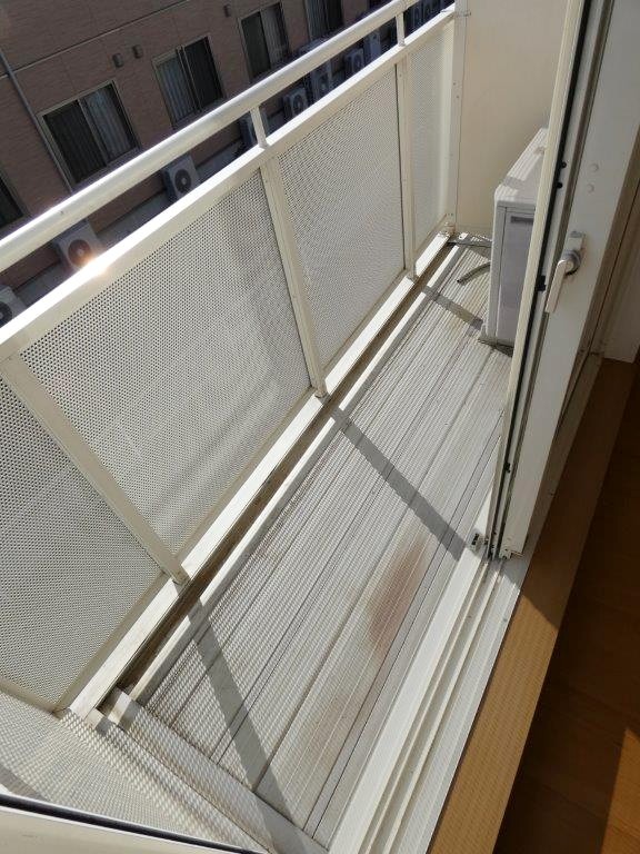 バルコニー　図面と現状に相違がある場合には現状を優先