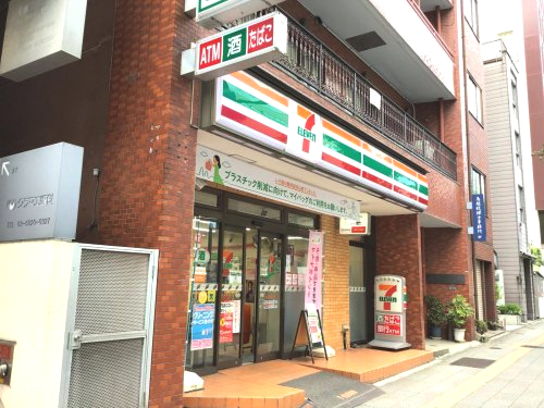 コンビニ　セブンイレブン 台東蔵前3丁目店（コンビニ）まで195m