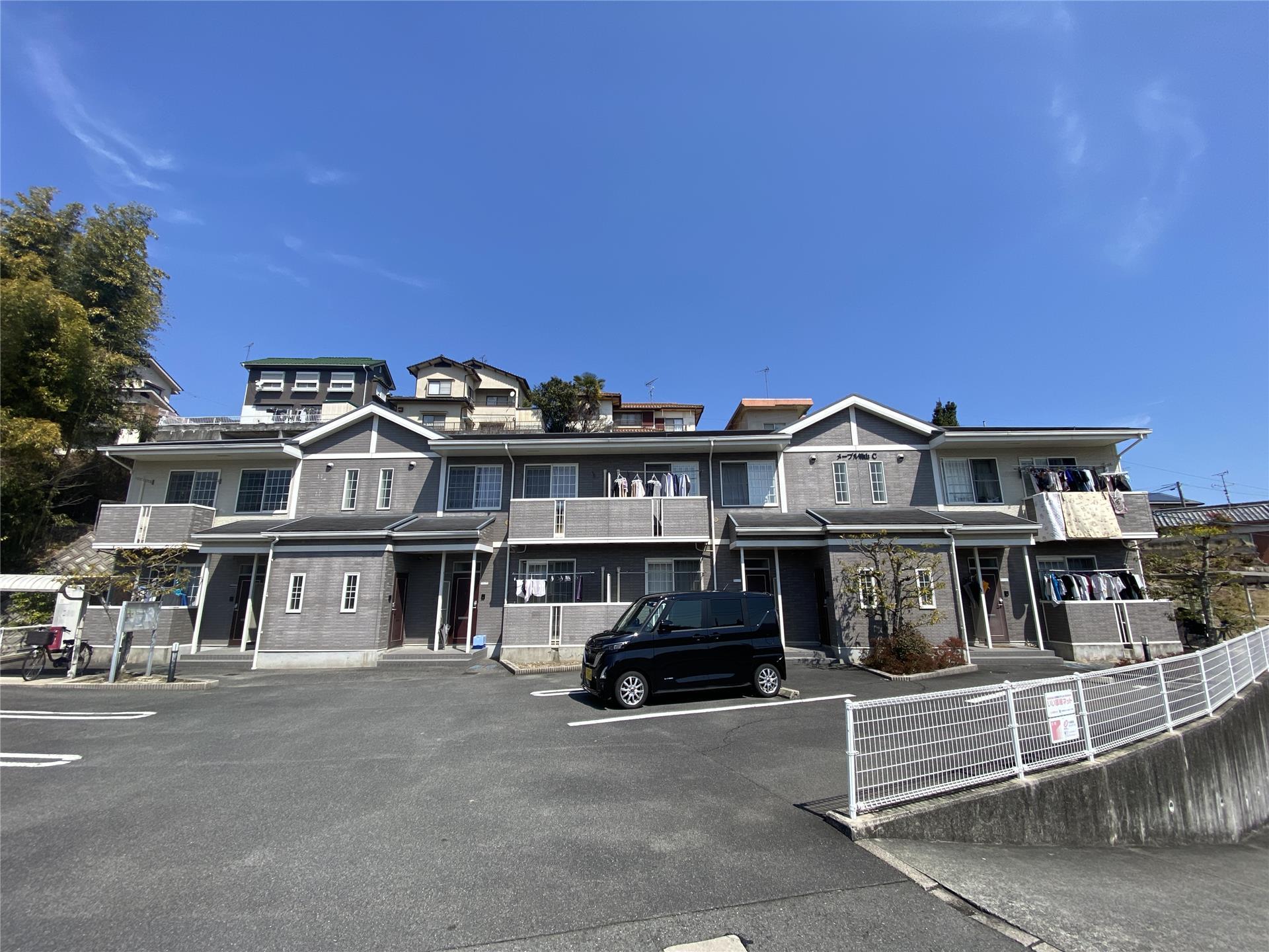 建物外観　2002年築　メープル焼山C
