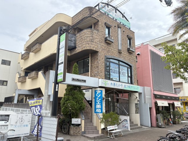 グランドパレス甲子園の外観写真