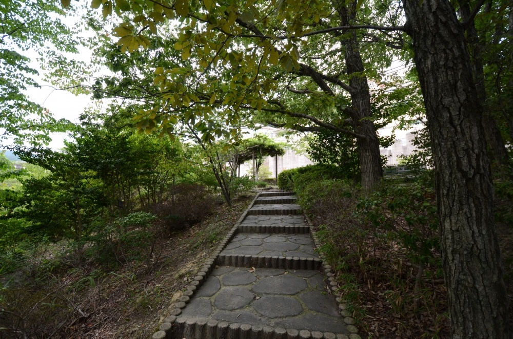 公園　西林公園（公園）まで194m