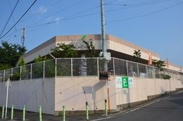 スーパー　コープかながわ（スーパー）まで463m