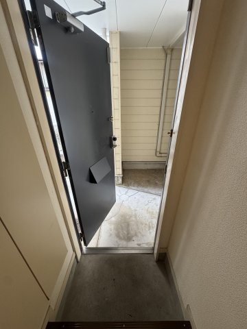 メゾン潮見台の玄関写真