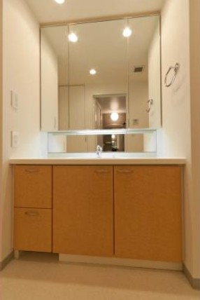 洗面設備　他のお部屋のお写真です