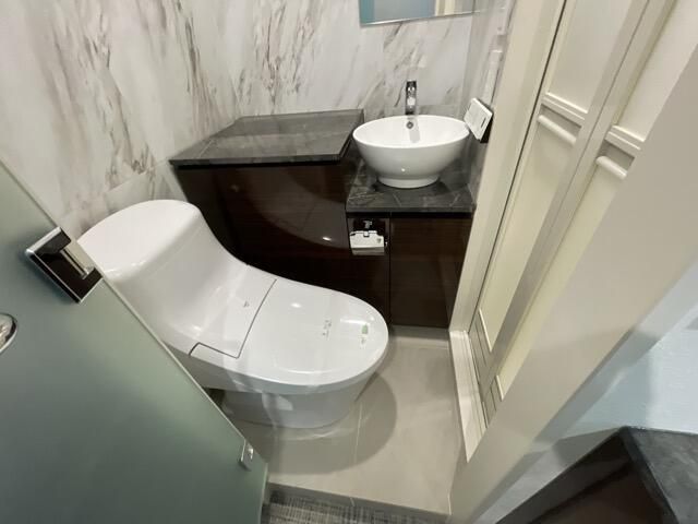 京王井の頭線 永福町駅 徒歩10分 2階建 築5年のトイレ写真