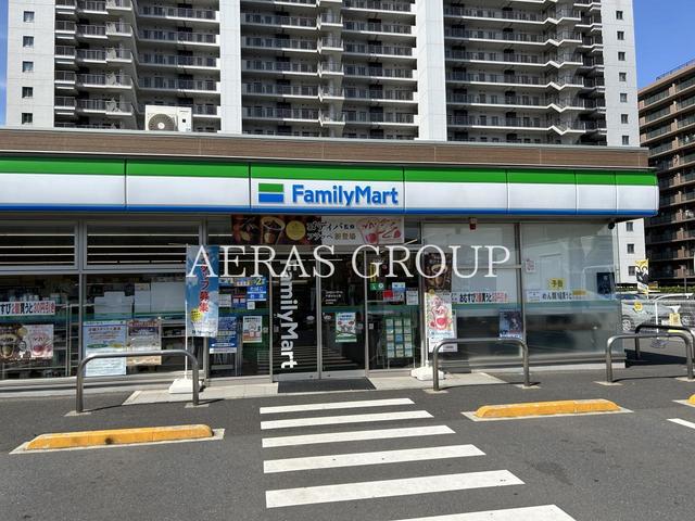 コンビニ　ファミリーマート 千葉みなと店（コンビニ）まで326m