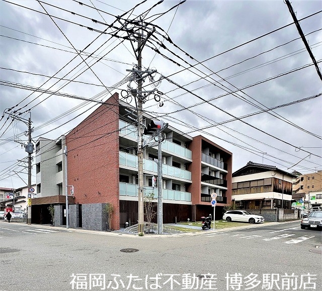quador西新の外観写真
