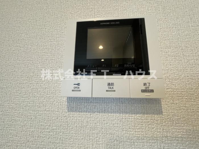 セキュリティ　モニター付きインターホン