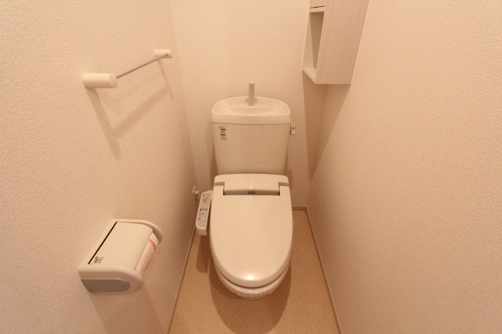 トイレ　※同型物件参考画像