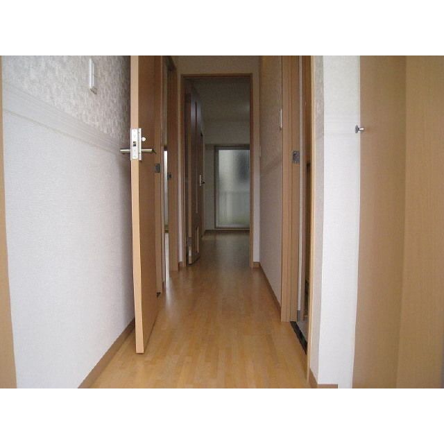 プルミエール YAHAGIの玄関写真