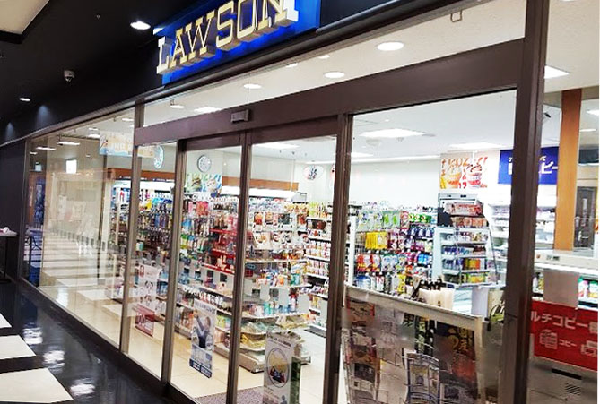 コンビニ　ローソン BiVi京都二条店（コンビニ）まで318m