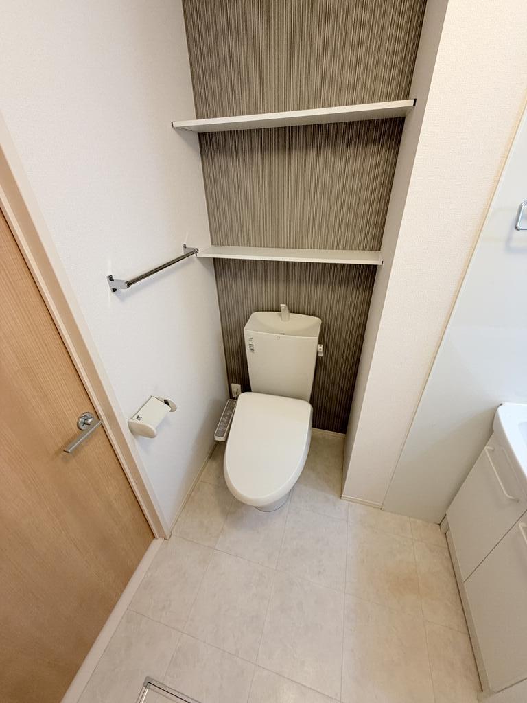 ＪＲ山陽本線 福山駅 徒歩51分 3階建 築10年のトイレ写真