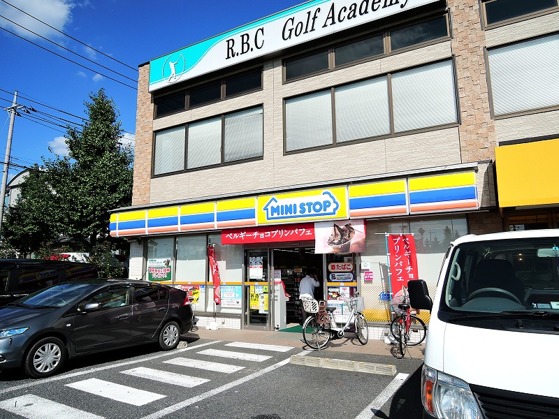 コンビニ　ミニストップ板橋四葉店（コンビニ）まで511m