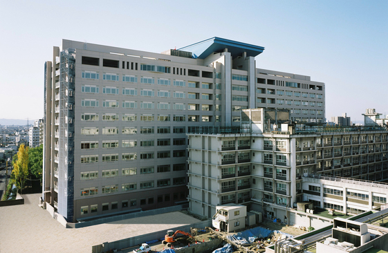 病院　岡山大学病院（病院）まで743m