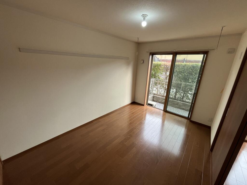 その他部屋・スペース　クリーニング前の写真です