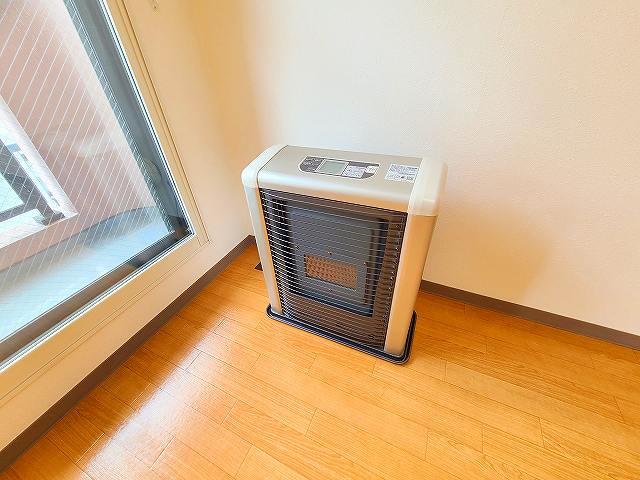 その他　経済的な灯油ストーブの物件です☆