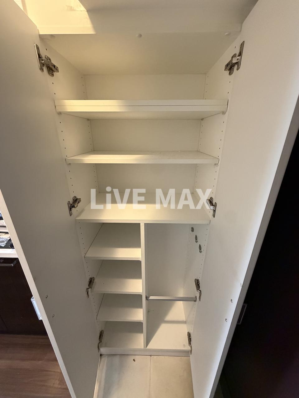 収納　シューズボックス