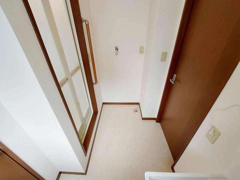 洗面設備　洗濯機置場