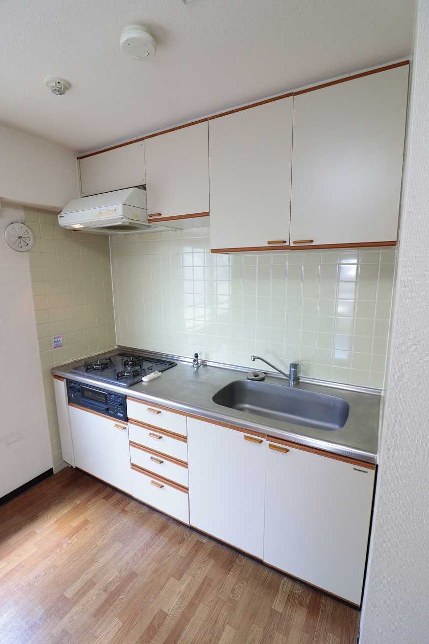 キッチン　※同物件、別部屋の写真です。