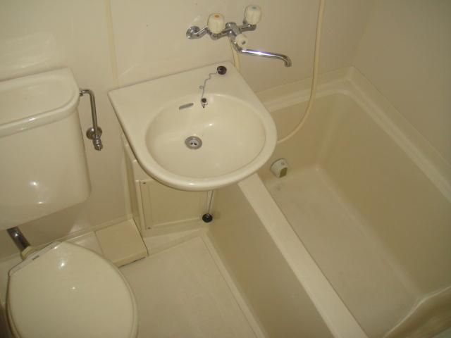 バス・シャワールーム　☆お掃除簡単ユニットバス☆