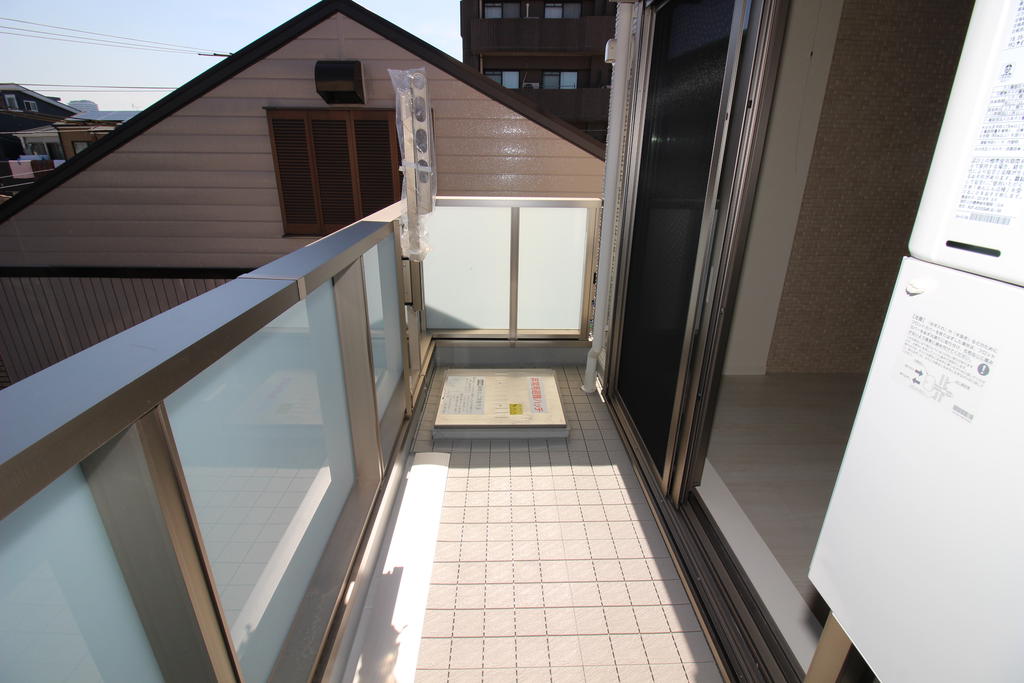 バルコニー　バルコニー：画像は同社類似物件の写真