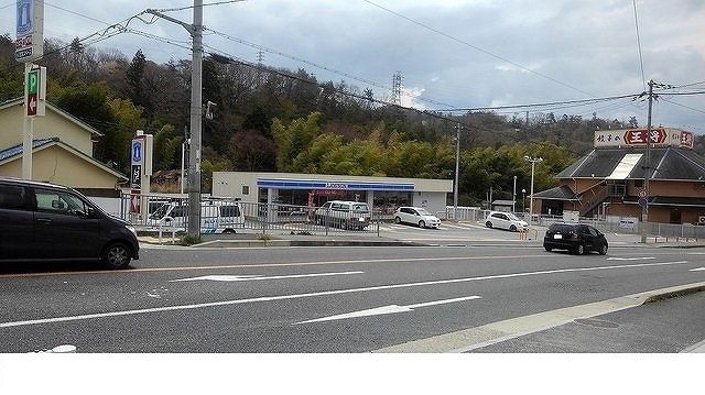 【神戸市北区山田町小部のマンションのコンビニ】