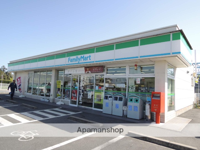 コンビニ　ファミリーマート　大島店（コンビニ）まで1100m